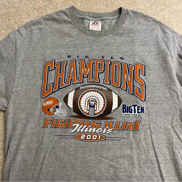 VINTAGE Fighting Illini Shirt Mens Extra Large Gray Big 10 NCAA Football Chief - Picture 4 of 10